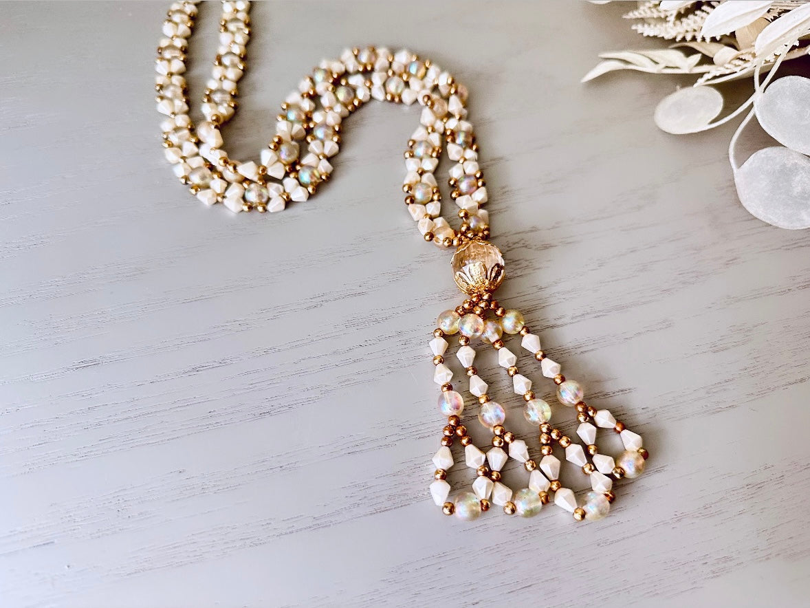 1950s Vintage Pearl Necklace, Gold and Pearl Extra Long Lariat Style, 50s Hong Kong Beaded Necklace With Looped Tassels, Boho Bridal Look