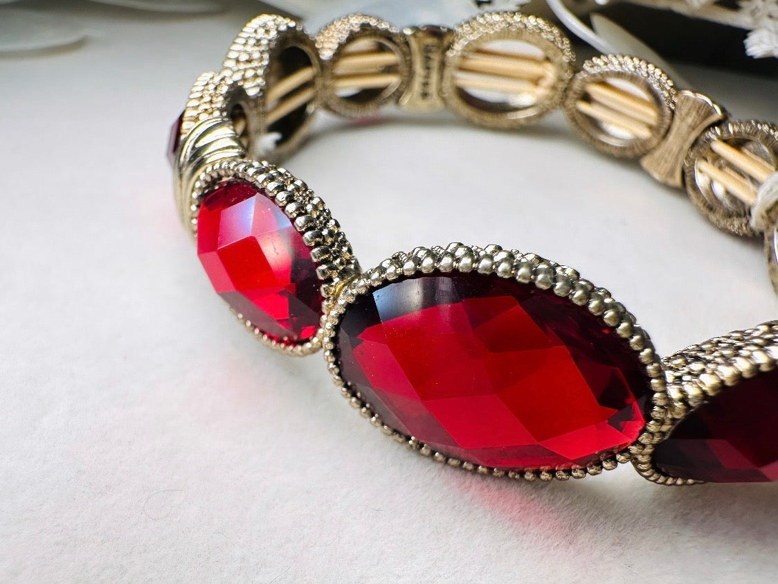 Red Napier Bracelet, Gorgeous Gold and Glowing Red Oval Cabochon Bezel Set Stretch Link Bracelet