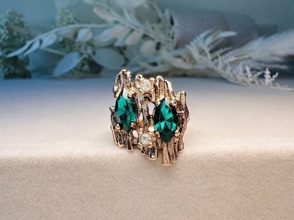 Vintage Green Cocktail Ring, 18k Brutalist Ring with Faux Emeralds