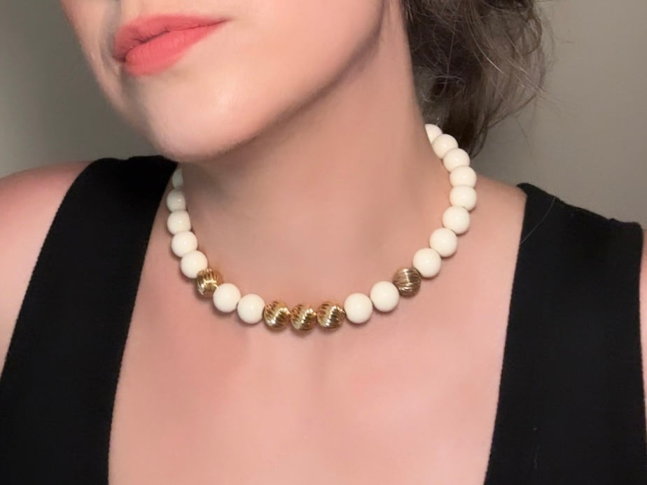 Vintage Monet Choker, Bisque White Round Beaded Necklace with Textured Gold Accent Beads, Classic Cream & Gold Signed Vintage Bead Necklace from Piggle and Pop