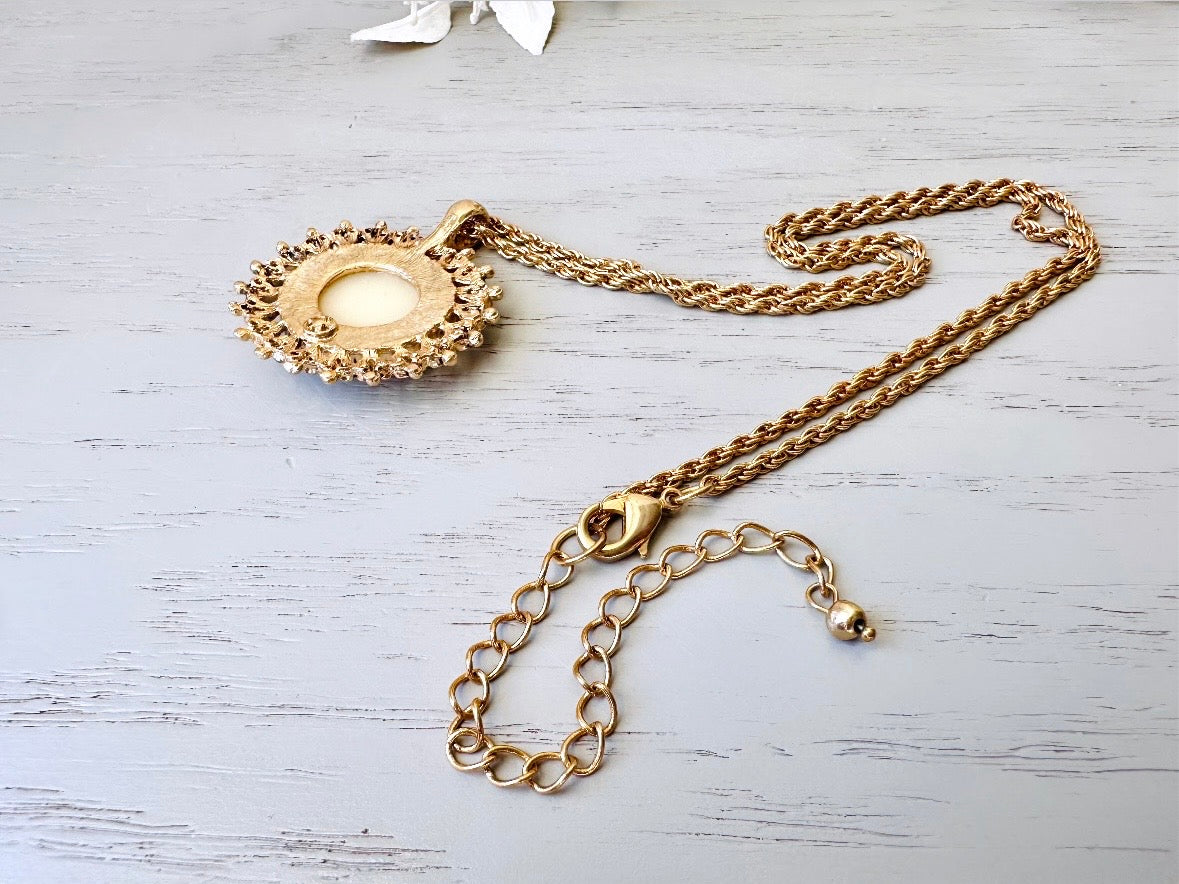Vintage Rose Necklace, Floral Cameo Pendant Necklace, White Rose on Grey, Gold FIligree Round Pendant, Dainty Victorian Revival Necklace from Piggle and Pop