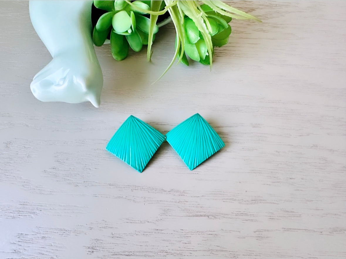 Teal Enamel Earrings, Textured Teal Green Earrings, Funky 1970s Vintage Clip On Earrings, 70's Vintage Fun Colorful Earrings