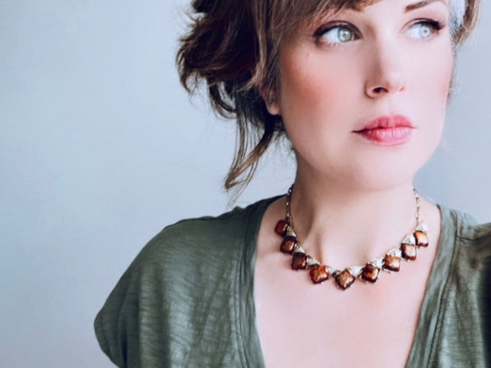 Vintage Coro Confetti Lucite Necklace, Vibrant Brick Red and Gold Tone Necklace, 1960s Retro Choker Necklace, Short Moonglow Necklace