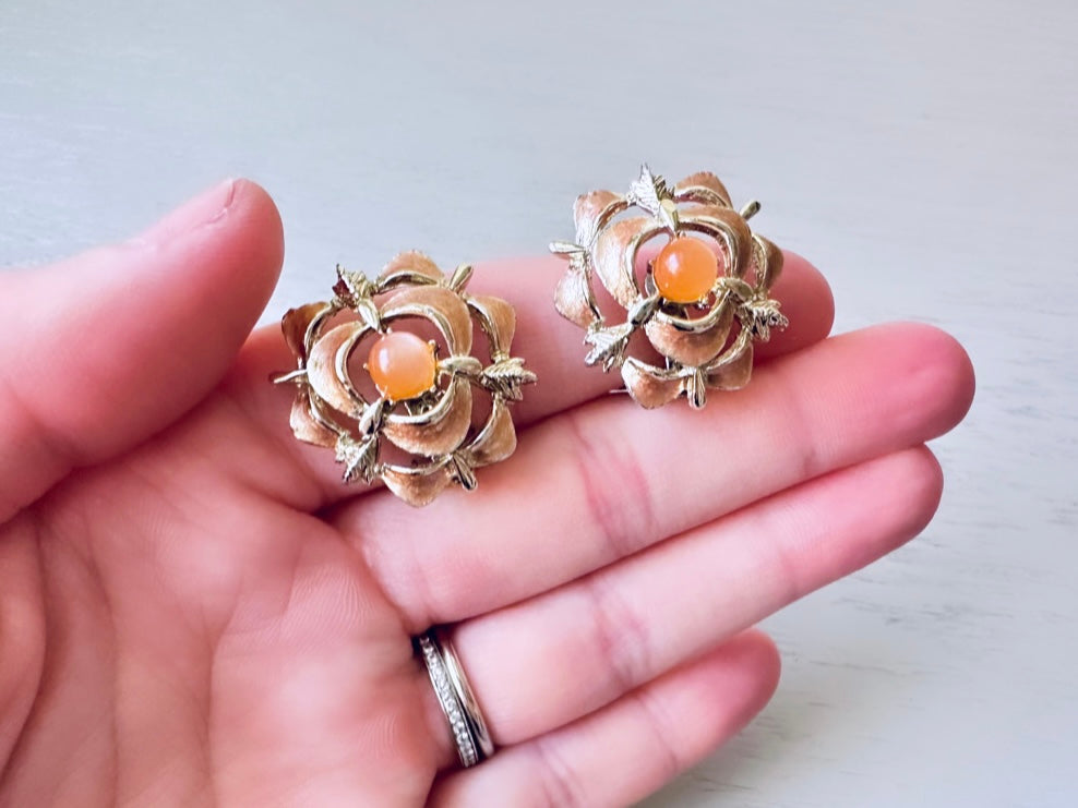 Vintage 1960s Peach and Gold Enamel Clip On Earrings with Peachy Pink Moonglow Bead Center, MCM 60's Clip Earrings Designer Signed Judy Lee