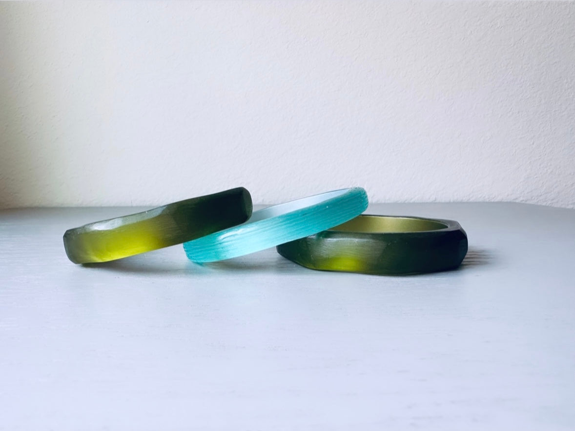 Green Vintage Bangle Set, Chunky Resin Bracelets, Three Aqua and Green Bracelets, Cute Retro Jewelry, Frosted Lucite Wide Bracelets