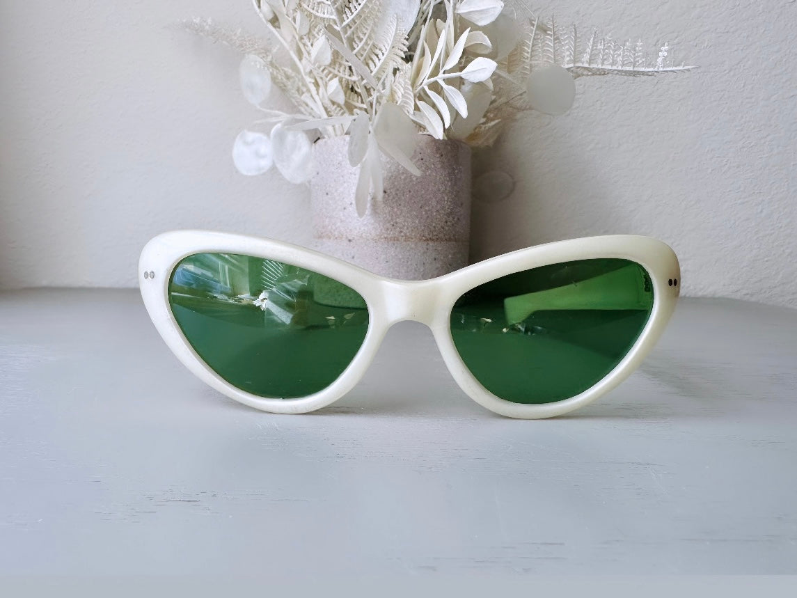 Vintage 50s Sunglasses, Amazing Pearl White Polaroid Cool Ray Cats Eye –  PiggleAndPop