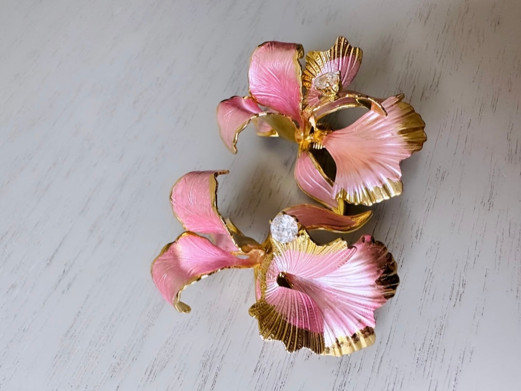 Pink Orchid Earrings, 1982 Cerritos Pearlized Pink Enamel Gold Flower Earrings, Whimsical Feminine Floral Earrings, Faerie Fantasy Clip Ons