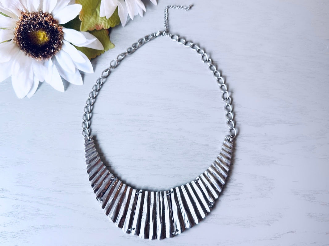 Vintage Silver Articulated Necklace, Textured Bohemian Hammered Metal Bib Necklace, Chunky Hammered Necklace, Geometric Metal Necklace