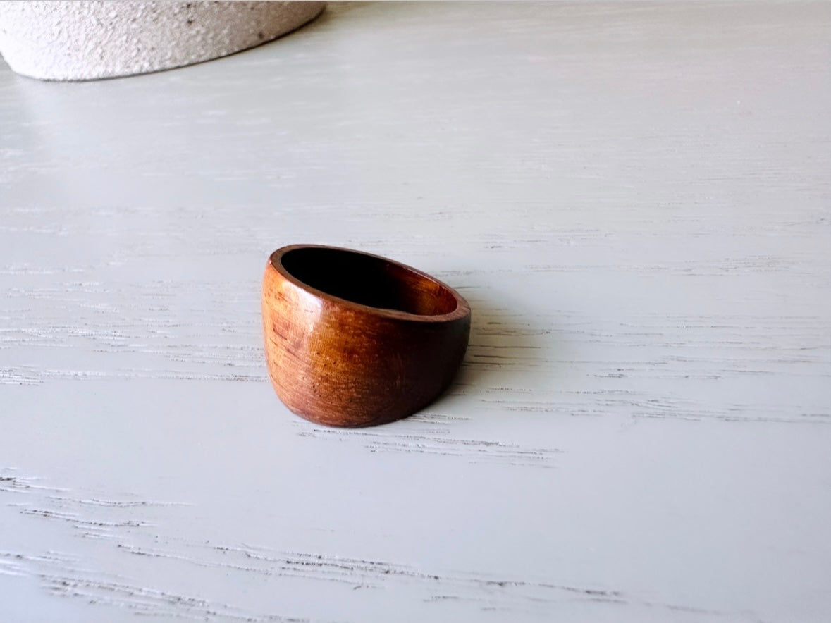 Vintage Coconut Ring Size 7.75, Deep Brown Wood Ring, Chunky 90s Solid Band Ring, Earthy Bohemian Hippie Chic Ring