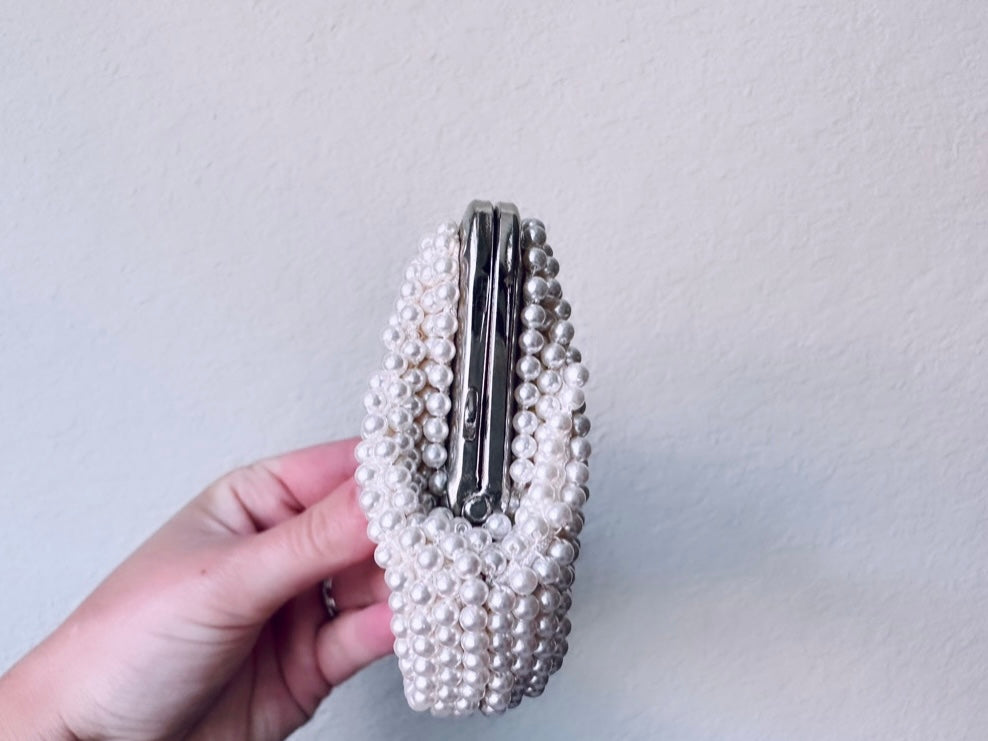 Beaded 1950's Small Vintage Coin Purse Wallet, Cream Pearls Orange Red Seed Beads, Floral Double Sided Small Purse Pouch, Small Bridal Clutch