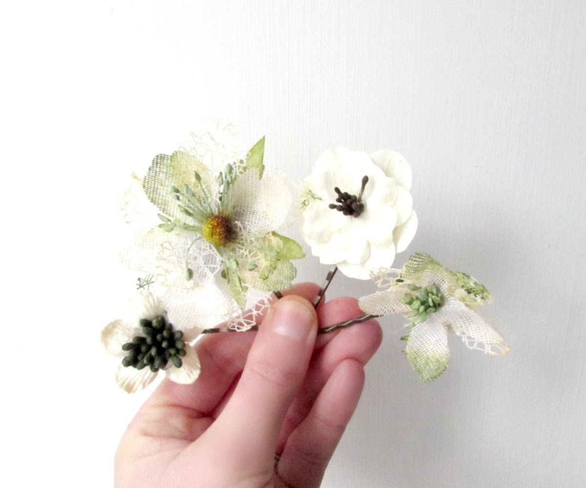 Bridal Hair Pins, Rustic Wedding White Hair Flowers, Woodland Flower Clips, Bride Hair Pin, Wedding Bobby Pins, Burlap White Hair Flowers