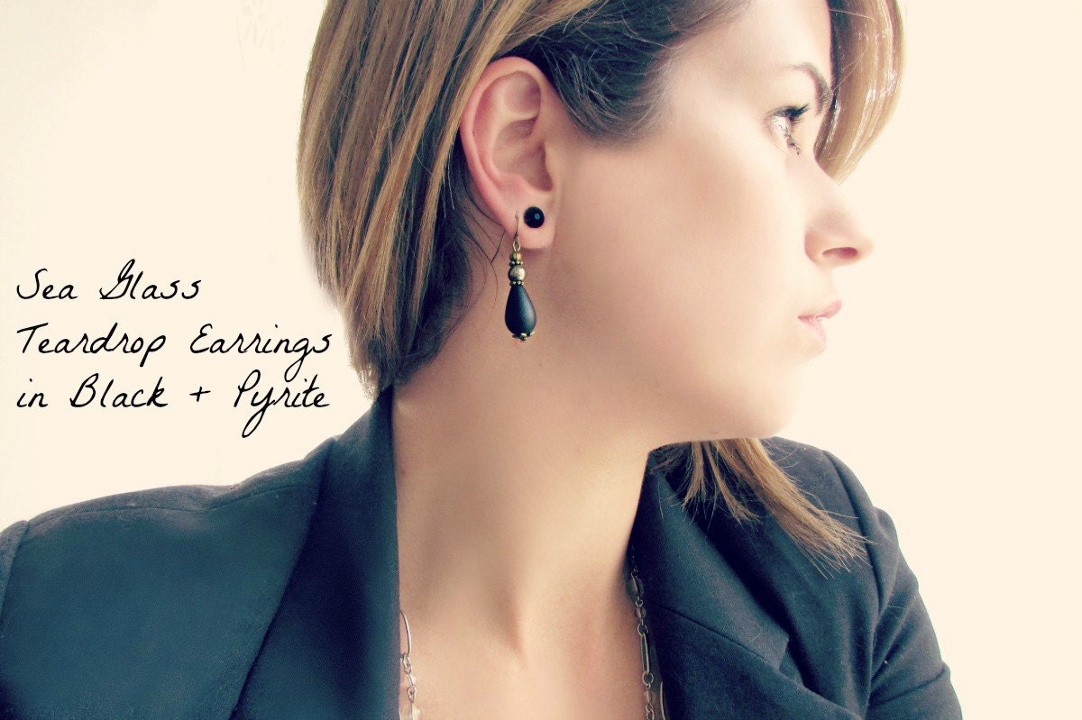 Sea Glass Teardrop Earrings, Peacock Blue and Turquoise Earrings, Deep Teal Drop Earrings, Aqua Bridesmaid Earring, Rustic Oceanside Wedding