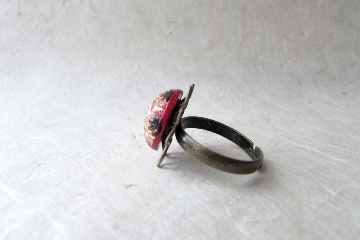 Queen Rhaenyra Valyrian Ring, Vintage Mosaic Ring, Red + Gold Etched Ring, Vintage Glass Ring, Bronze Filigree, Targaryen Dragon Princess