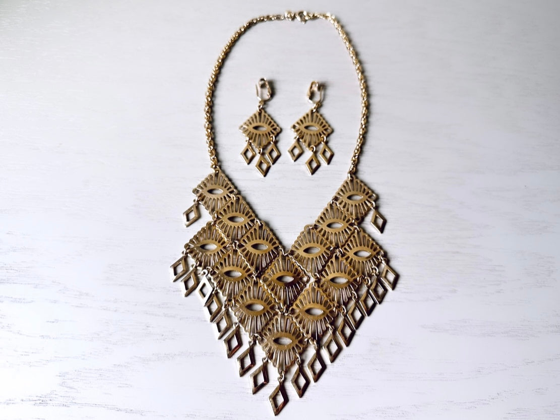 VTG Gold Toned Choker Style Dangle Necklace Set, Geometric Sarah Coventry Mandarin Magic 1970s Vintage Bib Necklace with Matching Earrings