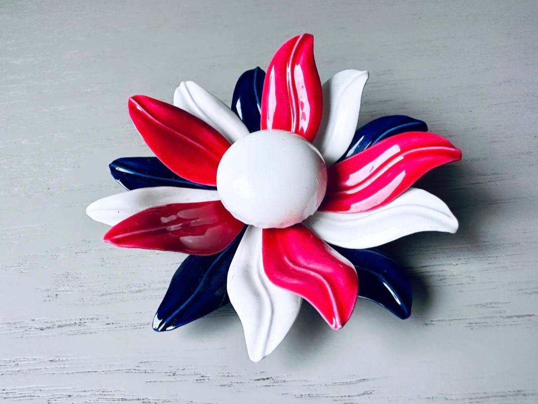 Navy Hot Pink and White Retro Brooch, Large Vintage Flower Brooch, Enamel Flower Pin, 1960s Floral Enamel Pin, Vintage Mod 60's Flower Power