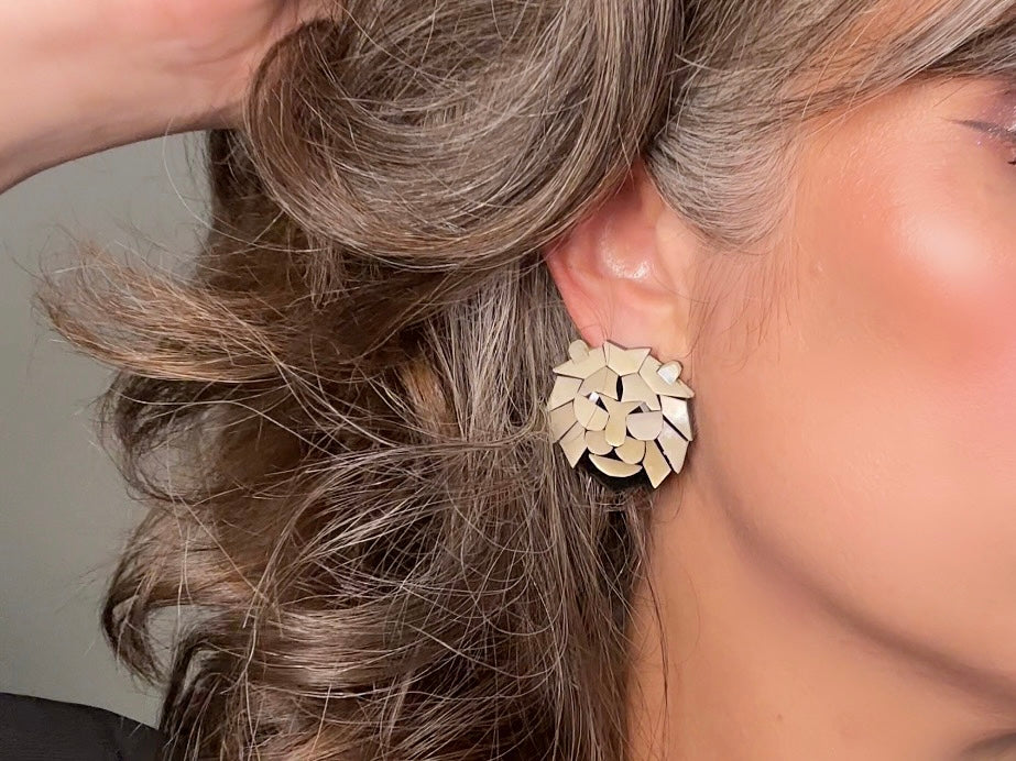 White Lion Earrings, Vintage Mother of Pearl Mosaic Earrings by Lee Sands, 1980s Natural Shell Lion Head Pierced Earrings