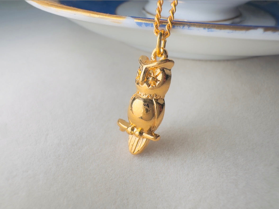 Vintage Gold Owl Pendant Necklace, 1981 Dainty Vintage Avon Owl Necklace