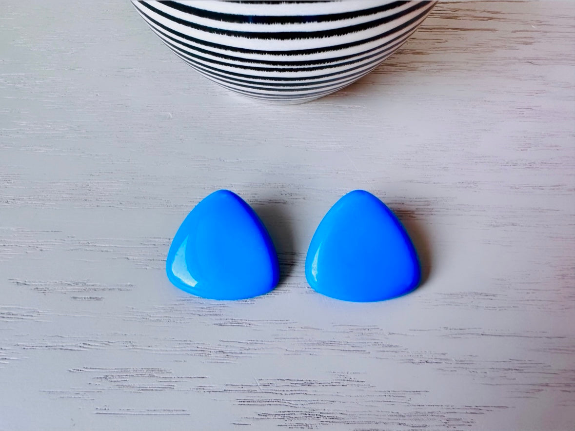 Blue 1980s Triangle Earrings, Medium Sized Acrylic Pierced Earrings, Fun 80s Vintage Earrings, Bright Blue Funky Retro Stud Earrings