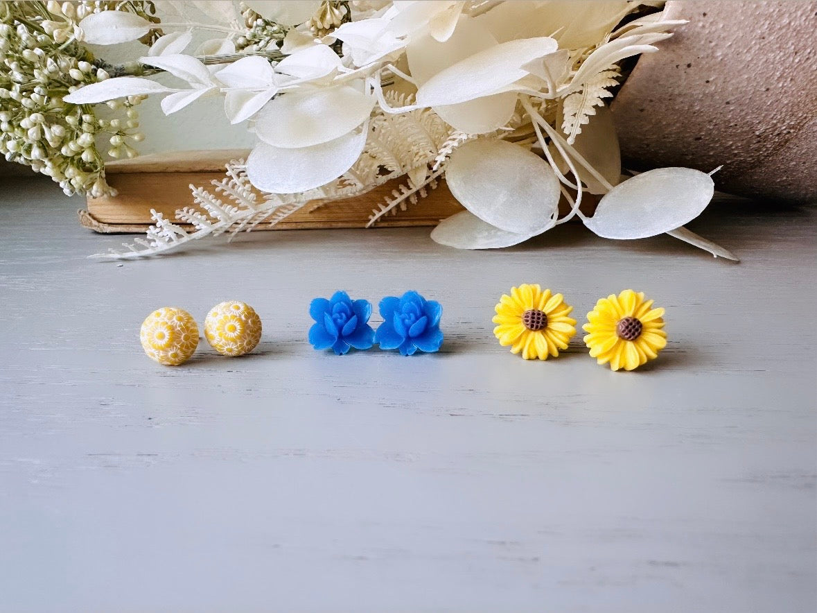 Blue and Yellow Flower Earrings Gift Set, Cute Country Floral Hypoallergenic Surgical Steel Stud Earring, Yellow Gerber Daisy Earrings FSE3