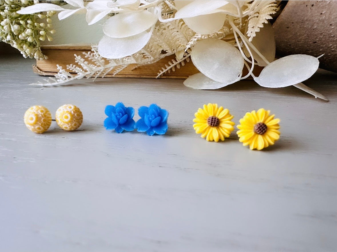 Blue and Yellow Flower Earrings Gift Set, Cute Country Floral Hypoallergenic Surgical Steel Stud Earring, Yellow Gerber Daisy Earrings FSE3