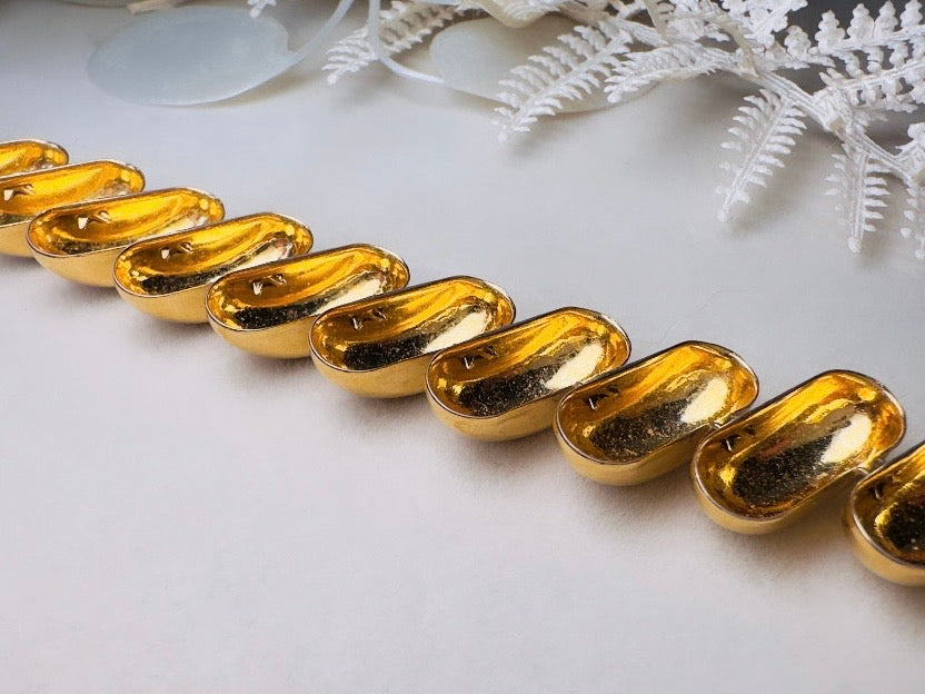 Vintage Napier Gold Bracelet, Gold Curved Link Bracelet, VTG 7.5" Bracelet, Classic Gold Chain Bold 80s Designer Vintage Bracelet