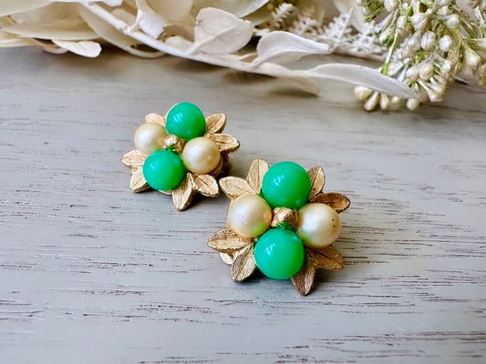 Green Pearl Vintage Earrings, 1960s Pearl Flower Earrings, Brushed Gold Leaves, Green Stones, Clip On Earrings, Autumn Floral Earrings