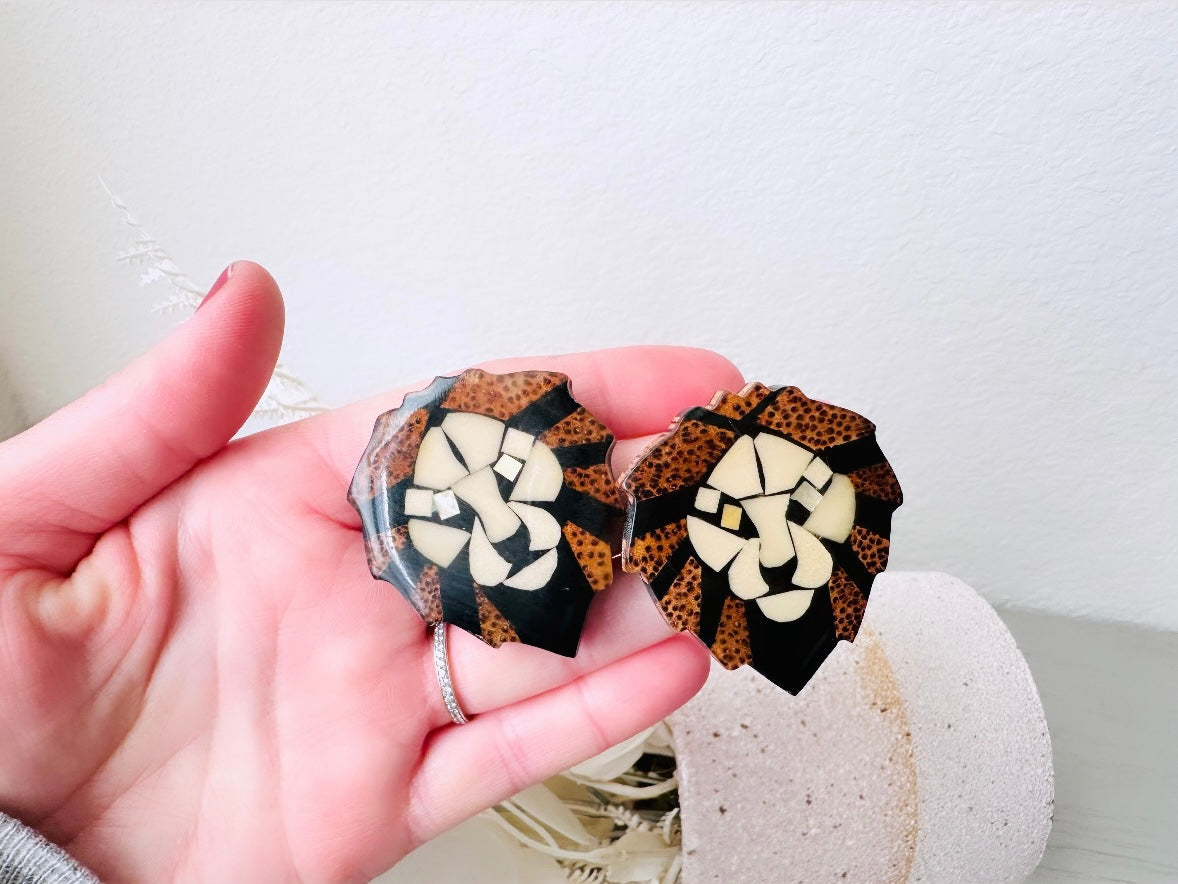 Lee Sands Lion Earrings, Coconut Wood Mother of Pearl Vintage Earrings, Black and Brown Lion Face Mosaic Vintage Leo 1980s Clip On Earrings