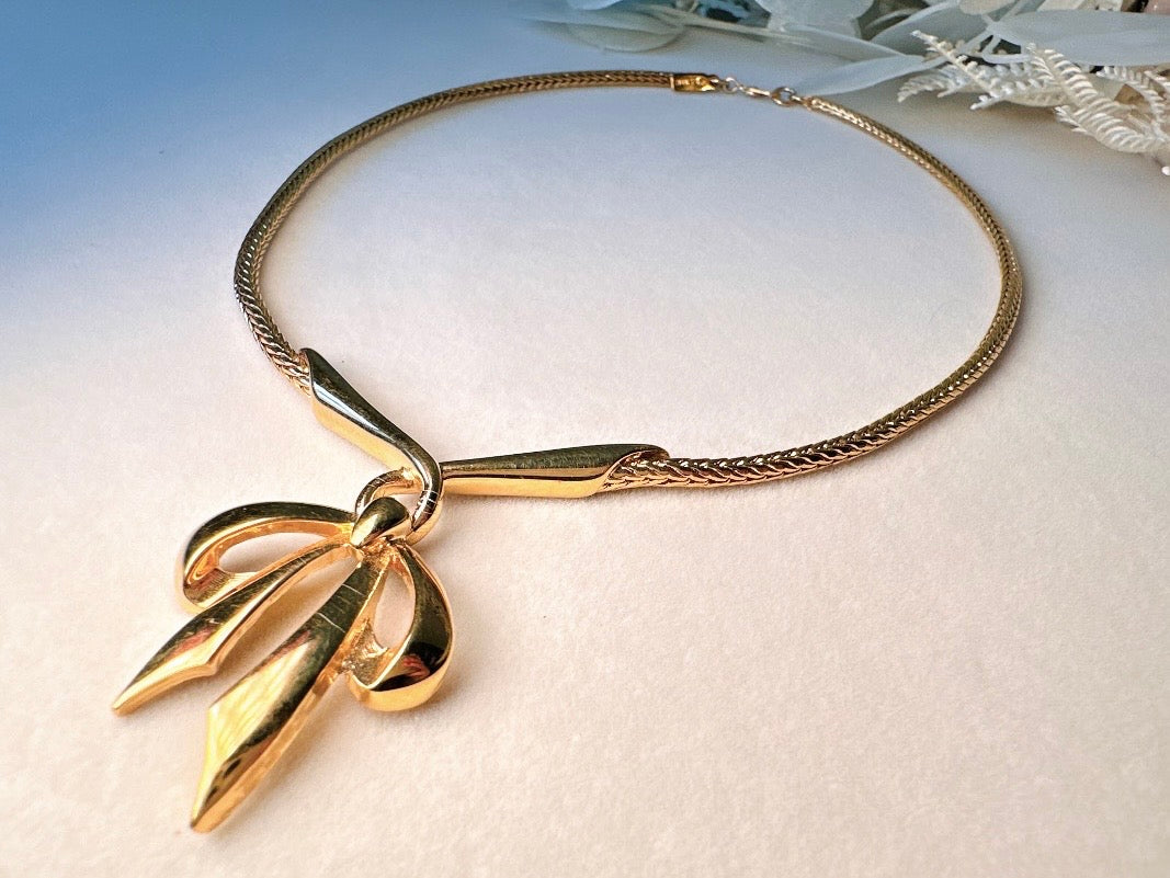 Gold Bow Necklace, Monet Vintage Gold Ribbon Pendant Necklace, Minimalist Wheat Chain Elegant Gold Knot Necklace