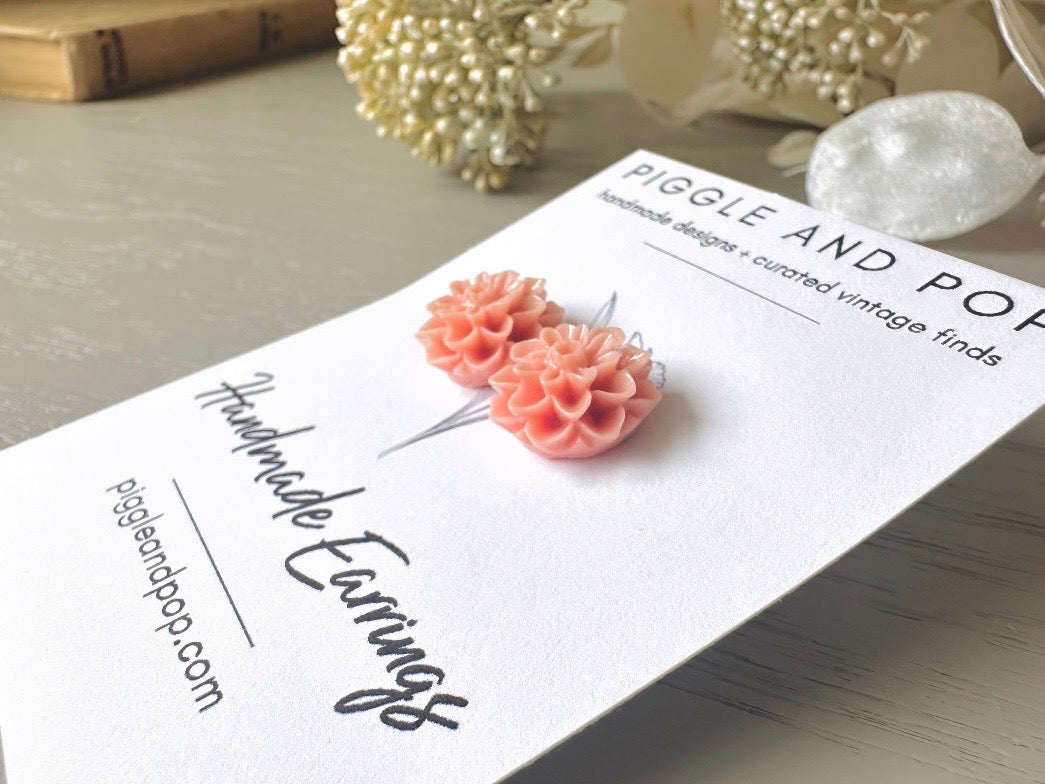 Coral Pink Flower Earrings, Big Dahlia Resin Flower Stud Earrings, Earring Studs in Pretty Dusty Rose, Cute Floral Hypoallergenic Earrings FSE1c