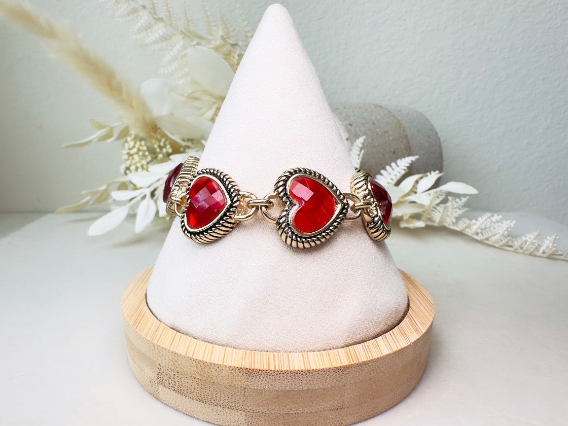 Napier Red Confetti Heart Lucite Link Vintage Bracelet