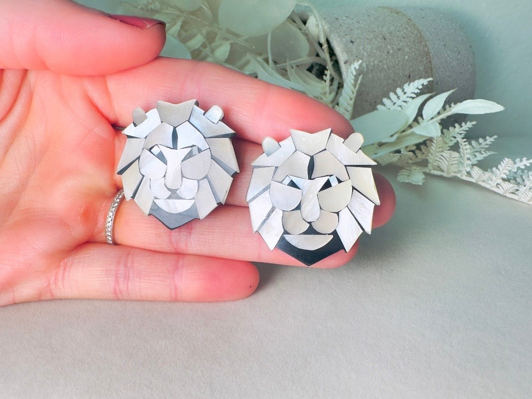 White Lion Earrings, Vintage Mother of Pearl Mosaic Earrings by Lee Sands, 1980s Natural Shell Lion Head Pierced Earrings