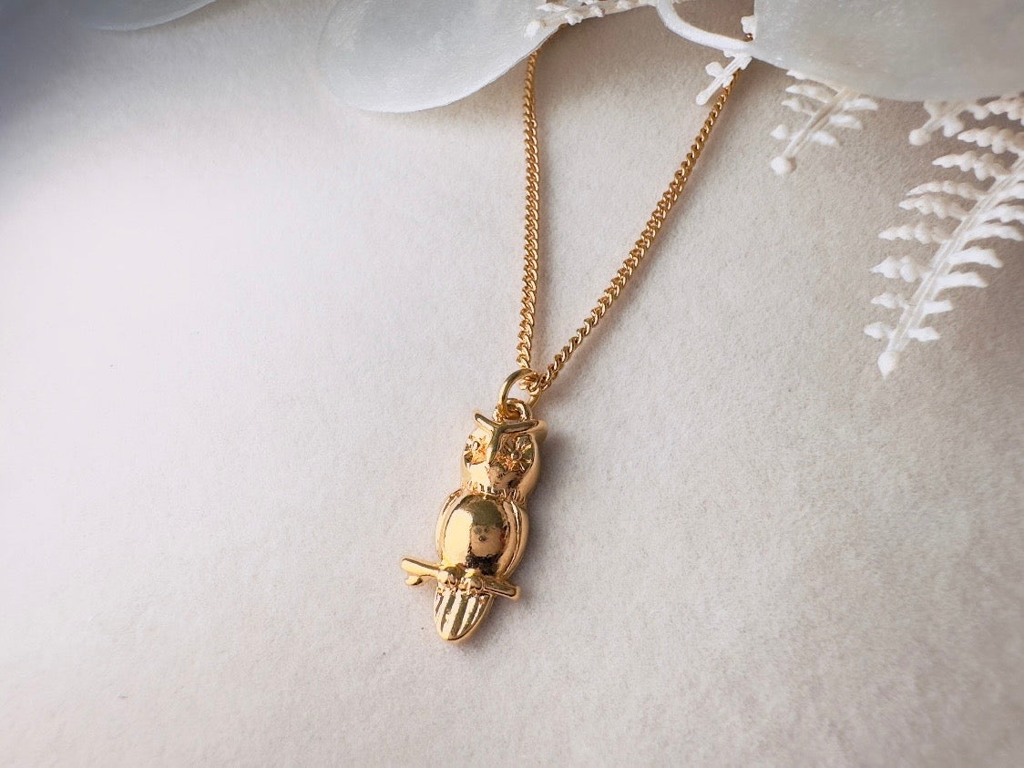 Vintage Gold Owl Pendant Necklace, 1981 Dainty Vintage Avon Owl Necklace