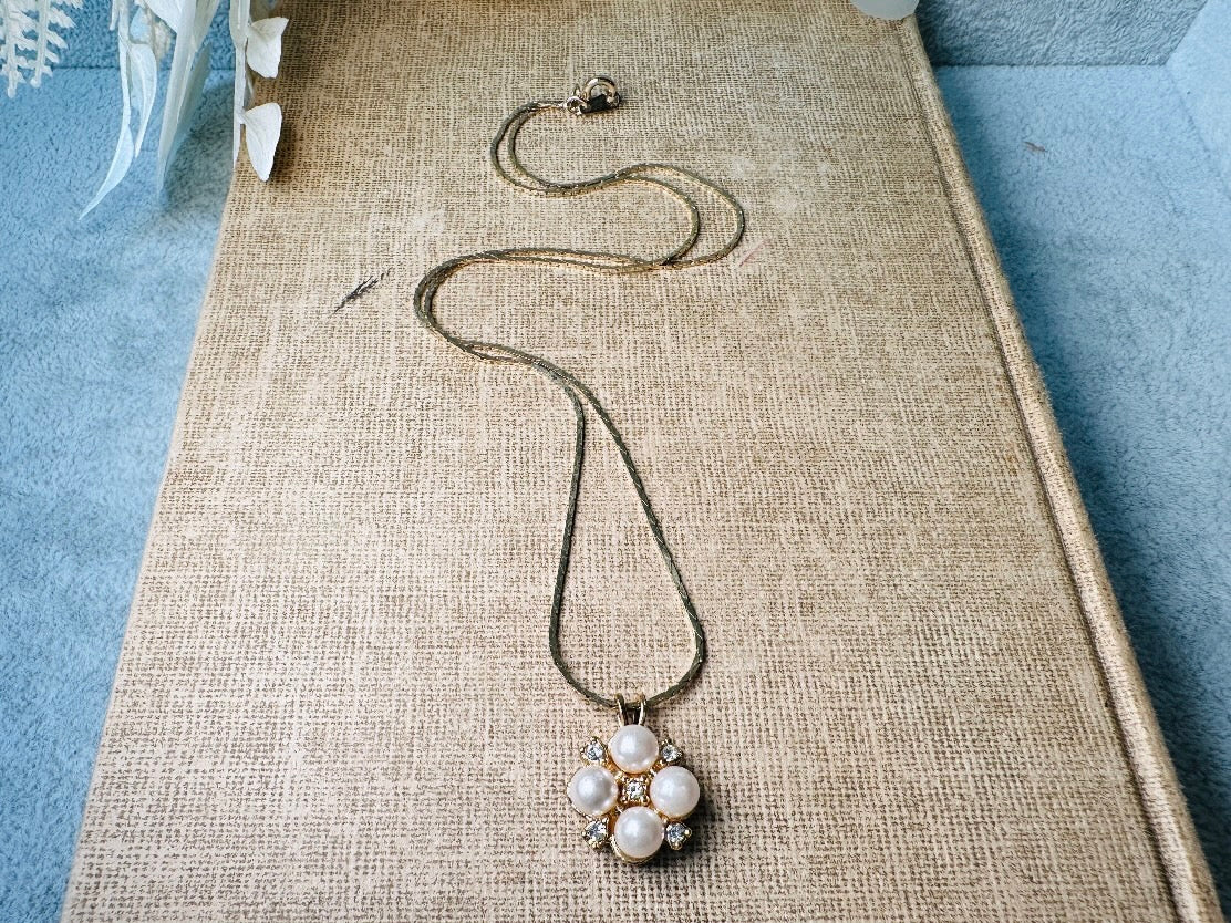 Pearl Pendant Necklace, Vintage Gold Drop Necklace, Gold Tone Cluster Pendant with Diamond Rhinestones, Romantic VTG Gold Chain Necklace