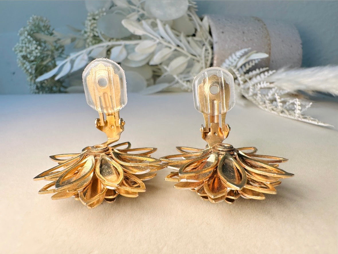 Vintage White Earrings, Floral White and Gold Clip On Earrings, Gorgeous Vintage 1960s Flower Earrings with Silver Glitter Rhinestone