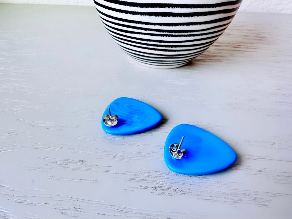 Blue 1980s Triangle Earrings, Medium Sized Acrylic Pierced Earrings, Fun 80s Vintage Earrings, Bright Blue Funky Retro Stud Earrings