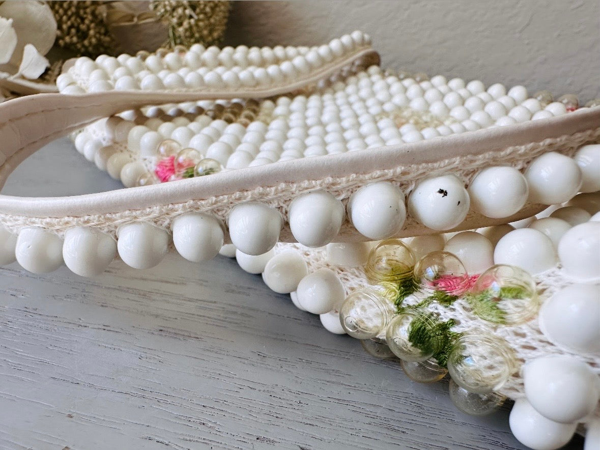 1950s Vintage Floral Candy Dot Bubble Bead Purse, Grandee Beads slight mark