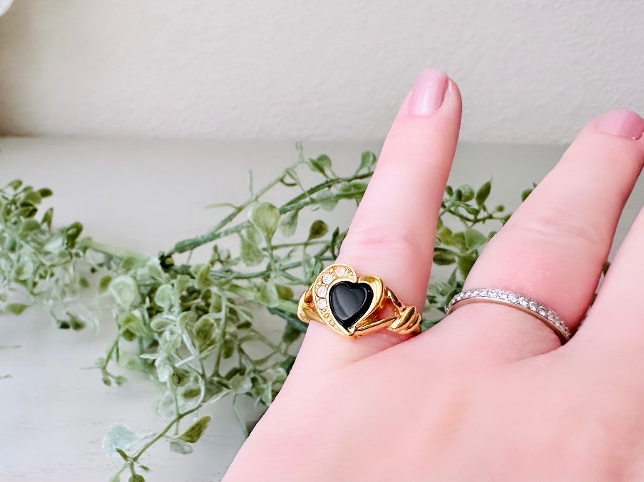 Vintage Black Heart Ring, 1992 Genuine Black Onyx Heart with Diamond Rhinestones, Valentine's Day Gifts, Classic Ring, Vintage Avon Jewelry