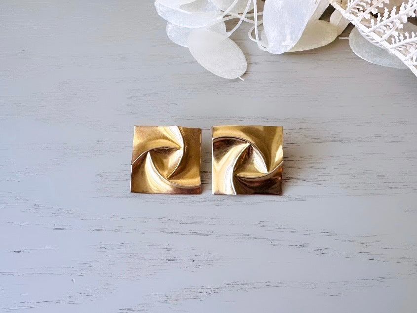 Gold Square Vintage 1980's Stud Earrings, Square Geometric Metal Earrings, Vintage Funky Large Pierced Post Gold Earrings