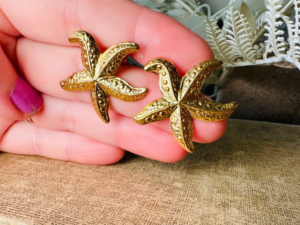 Gold Starfish Earrings, Vintage Starfish Post Earrings, Cute Beachy Mermaid Jewelry, Nautical Pierced Summer Earrings