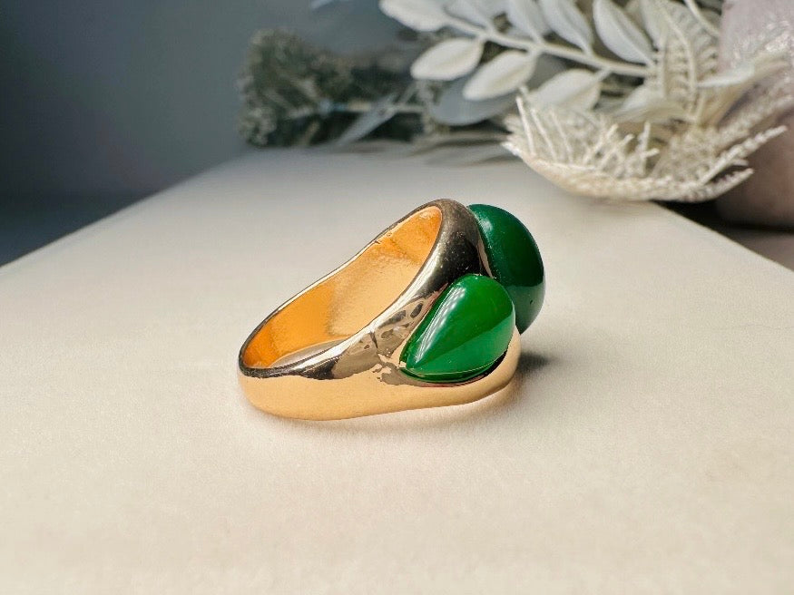 Vintage Green Cocktail Ring, Chunky Gold Ring with Three Bright Jade Cabochons, Stunning Large Statement Ring Size 9