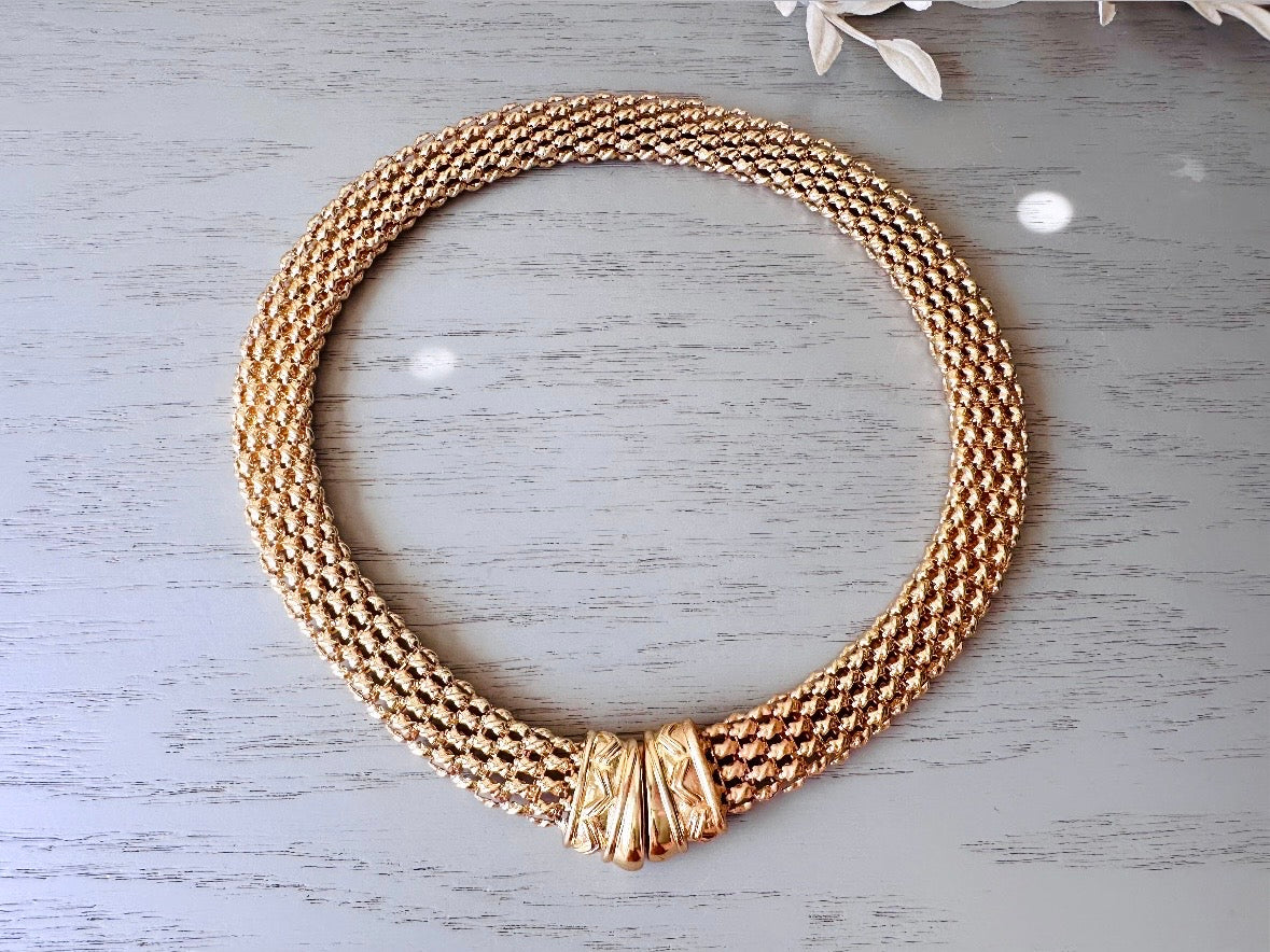 Gold Mesh Choker Necklace, 1980s Vintage Necklace, Stunning Mesh Collar 80s Mogul Necklace, Intricate Gold Magnetic Closure