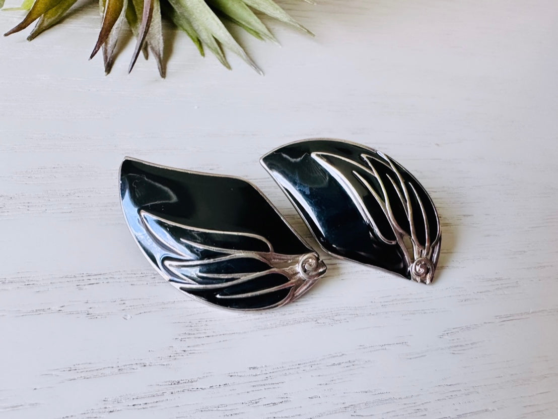 Vintage Berebi Black Wing Earrings, 1980s Silver Pierced Post Earrings, Rare Vintage Berebi Earrings, 80s Dramatic Black Swan Earrings