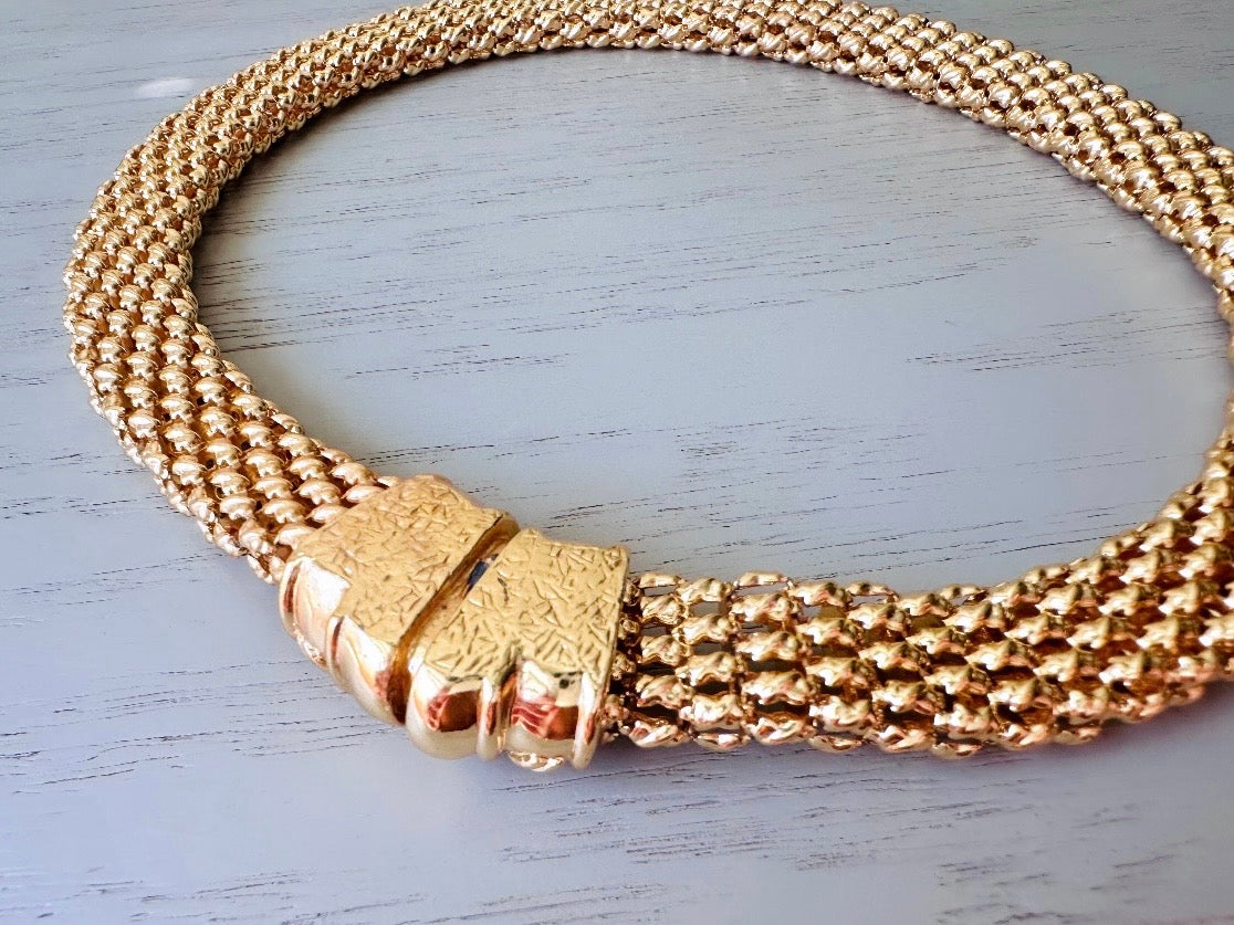 Gold Mesh Choker Necklace, 1980s Vintage Necklace, Stunning Mesh Collar 80s Mogul Necklace, Intricate Gold Magnetic Closure