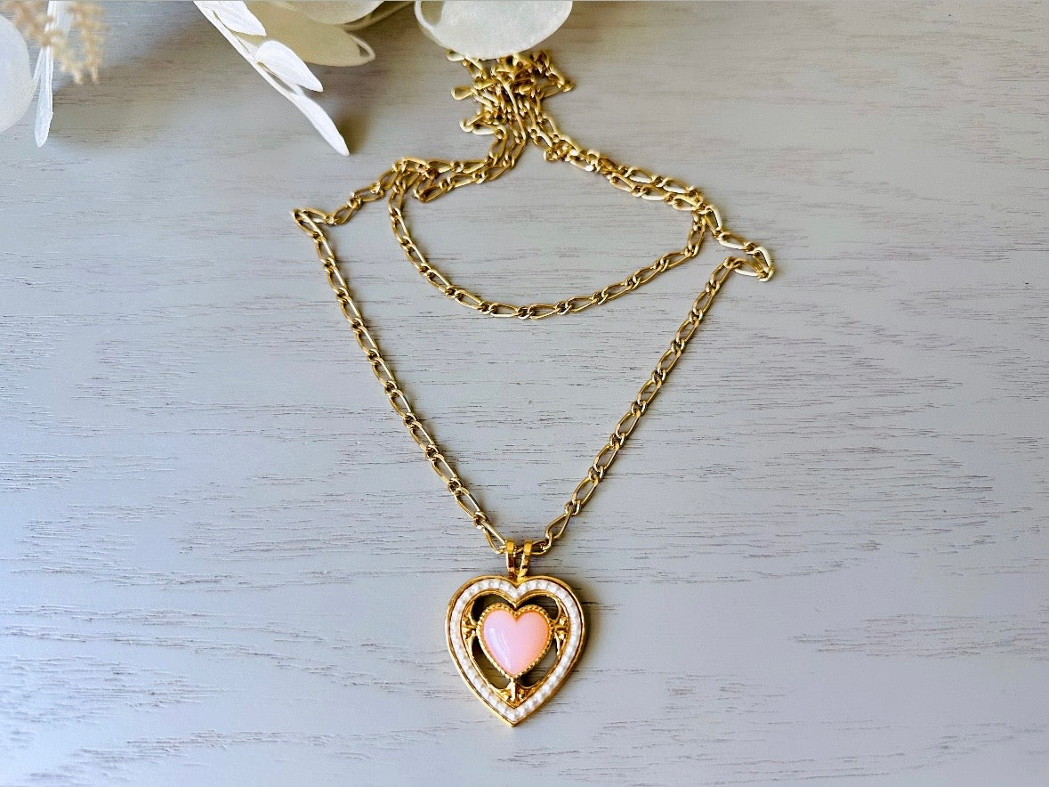 Pink Heart Necklace, 1989 Vintage Necklace,  Faux Pearl Glass Pendant Necklace, Gold Chain Dainty Layering Necklace, Beautiful Gifts for Her