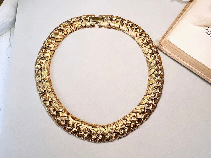 Gold Vintage Chain Necklace by Napier, Basket Weave Style Chunky Gold Woven Collar Necklace, Articulated Braided Thick Chain Necklace