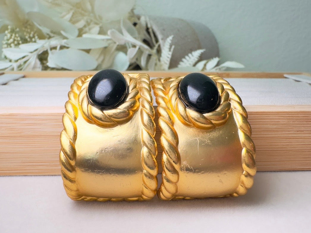 Vintage Etruscan Earrings, 1980s Black and Matte Gold Clip on Earrings, 80s Statement Dramatic Curved Half Hoop Earrings with Onyx Cabochons