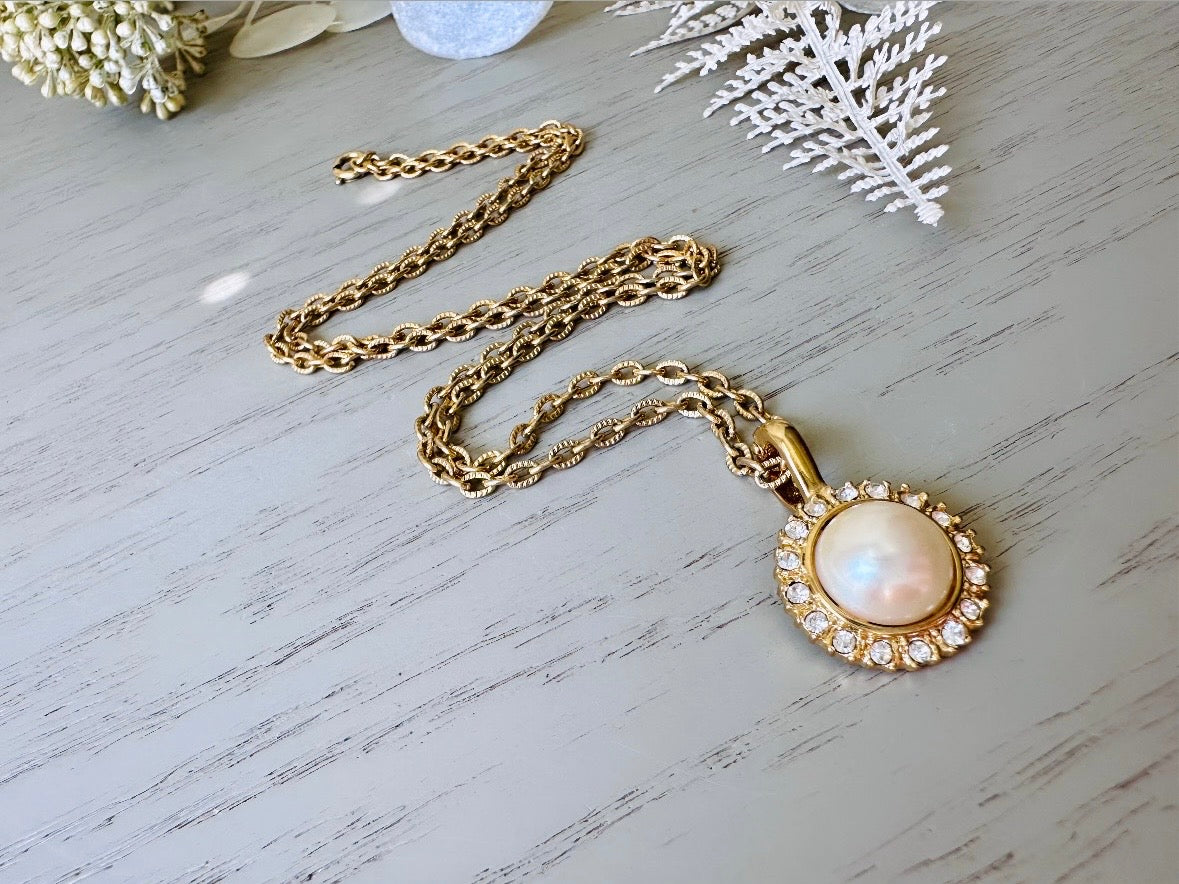 Pearl Pendant Necklace, Vintage Gold Necklace, Gold Pearl Drop Necklace Pendant with Diamond Rhinestones, Romantic VTG Gold Chain Necklace