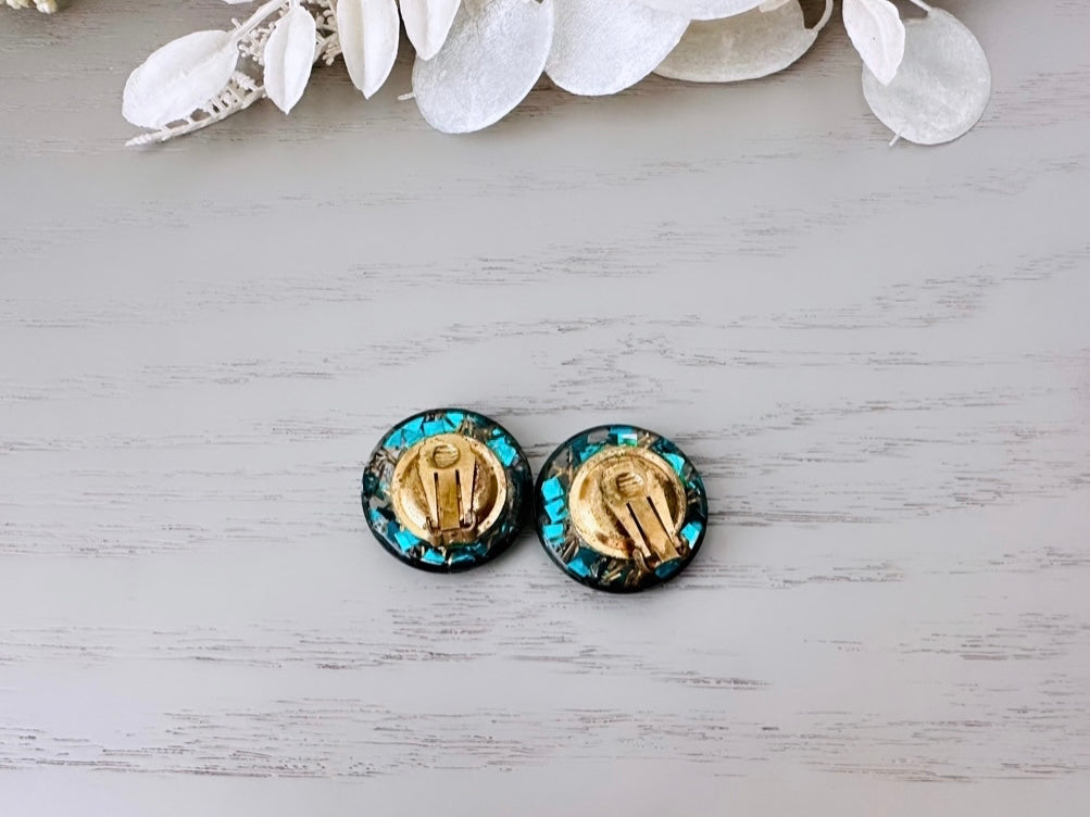 Teal Confetti Earrings, Vintage Party Earrings, Green and Gold Confetti Clip on Earrings, Mod 60s Retro Fashion, Christmas Holiday Earrings