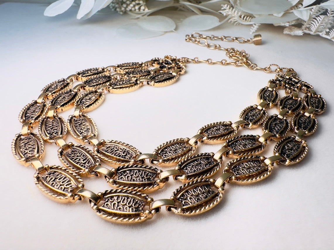 Vintage Triple Strand Gold Chain Necklace, 1960s Desert Flowers Chunky Gold Cleopatra Collar Necklace, Adjustable Length Statement Necklace