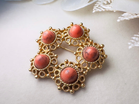1970s Vintage Valencia Gold Filigree Wreath Brooch